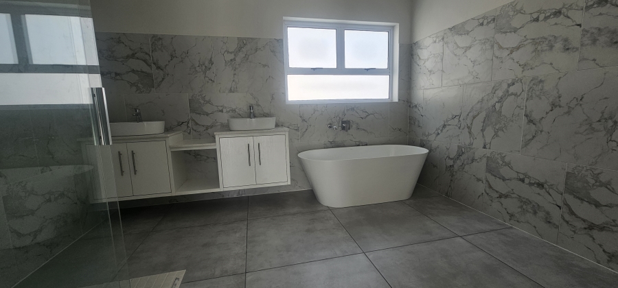 4 Bedroom Property for Sale in Myburgh Park Western Cape